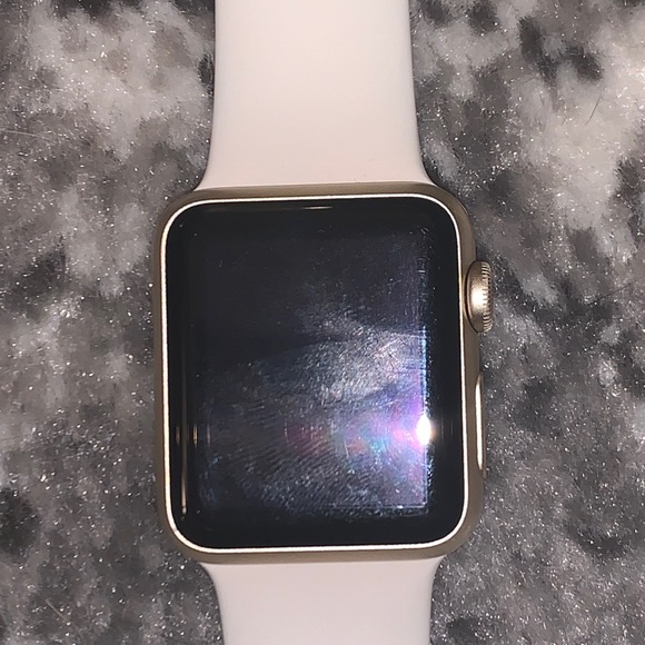 (Sold!!) Series 1, Apple Watch gold 38mm - Picture 10 of 11